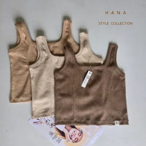 کراپ تاپ یقه خشتی کبریتی دخترانه مناسب استایل منیمال در رنگبندی نود- لباس زنانه