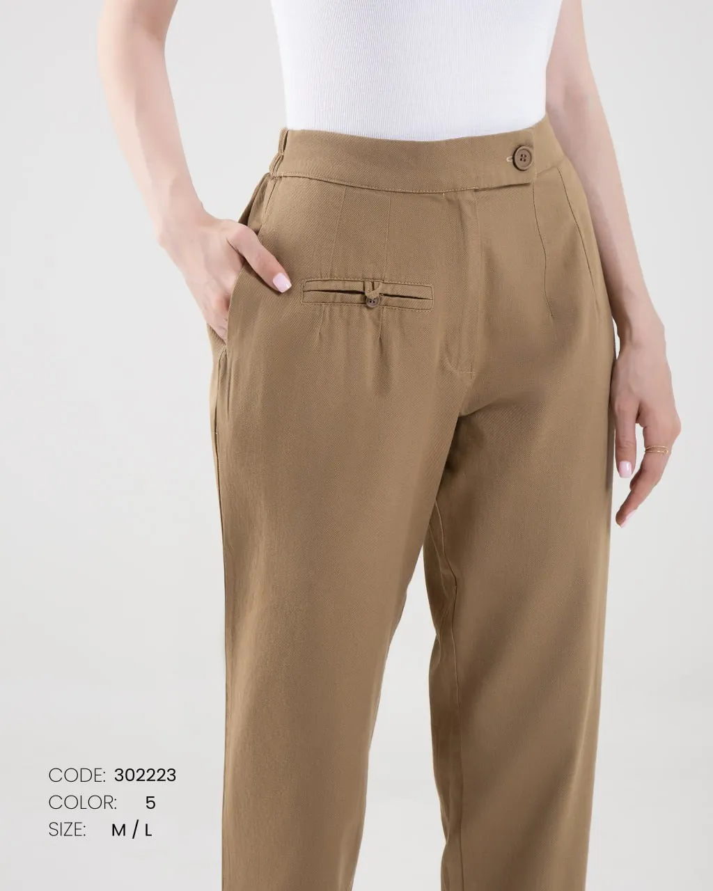 تنخور شلوار اسلیم کتان شکلاتی زنانه از نمای نزدیک- لباس دخترانه