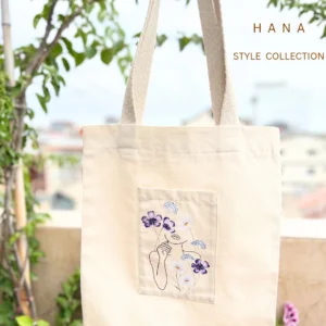 توت بگ رویا از جنس متقال روشن مناسب استایل مینیمال- لباس زنانه شیک