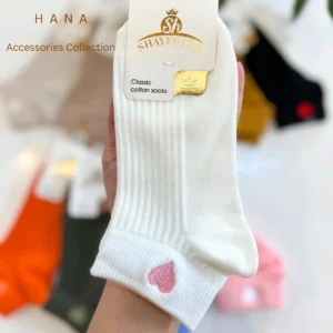 جوراب مچی کبریتی دخترانه سفید با گلدوزی قلب- لباس دخترانه مینیمال