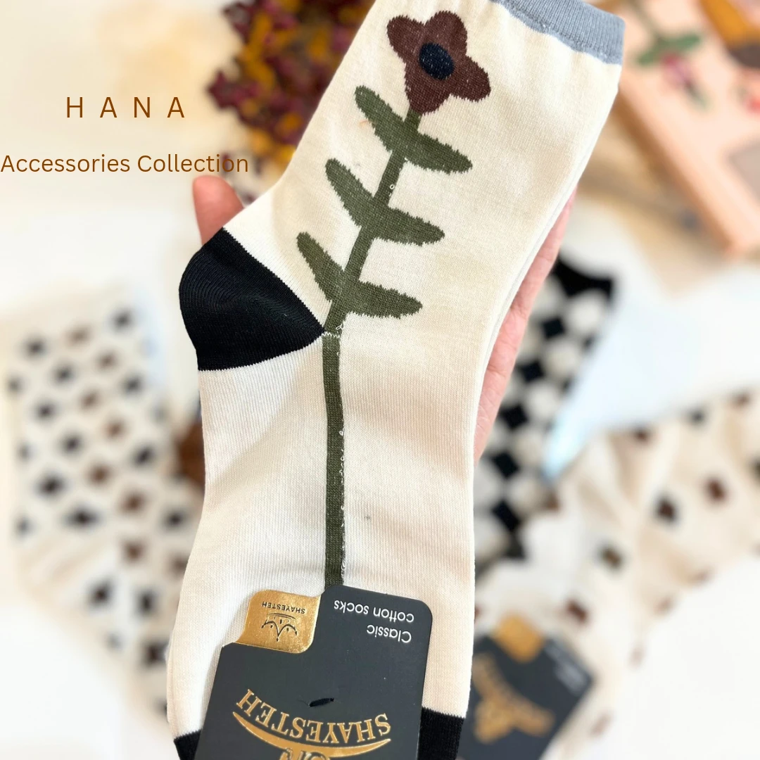 جوراب نیم ساق زنانه با طرح شاخه گل- لباس