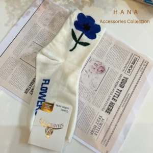 جوراب نیم ساق گلدار زنانه سفید با گل آبی، اکسسوری دخترانه