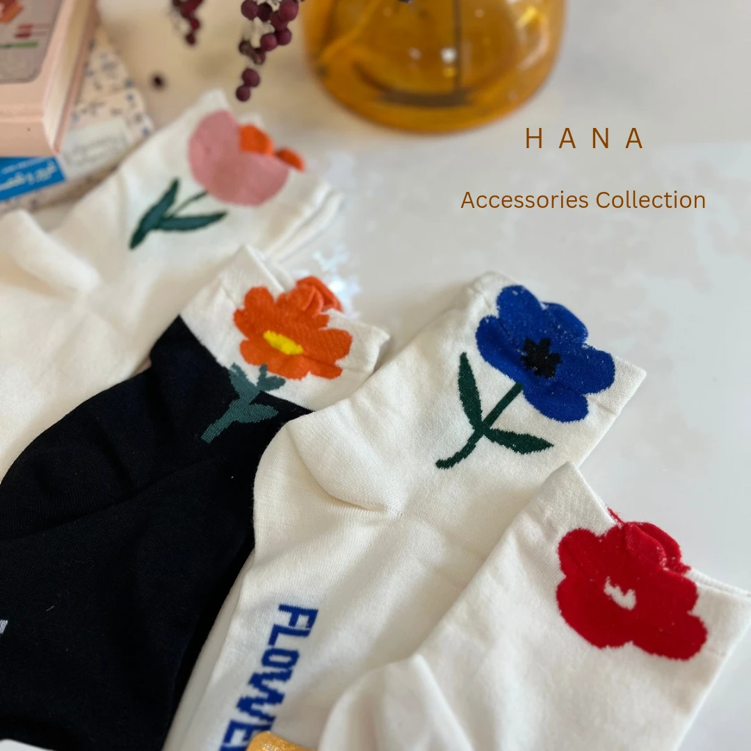 جوراب نیم ساق گلدار زنانه با جزییات طرح، اکسسوری دخترانه