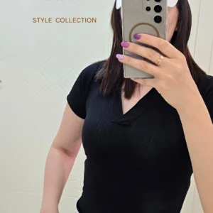 تنخور تیشرت کراپ یقه شکاری مشکی دخترانه برای استایل مینیمال- لباس زنانه