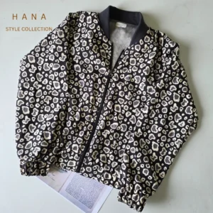 بامبرجکت میکرو مخملی آستردار طرحدار زنانه با طرح پلنگی مناسب فصل پاییز- لباس دخترانه مینیمال