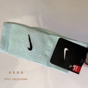 جوراب آبی آسمانی ساق بلند نایکی زنانه و مردانه مناسب اسپرت- لباس پسرانه