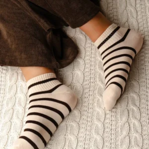 تنخور جوراب مچی سفید مشکی طرحدار دخترانه با طرح رینگی- لباس دخترانه مینیمال