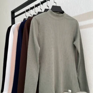 بلوز یقه ایستاده کبریتی زنانه در رنگبندی متنوع مناسب استایل زیر کت- لباس دخترانه