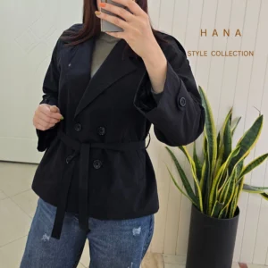 ترنچ‌کت کوتاه مشکی زنانه کمر دار مناسب استایل پاییزه- لباس دخترانه