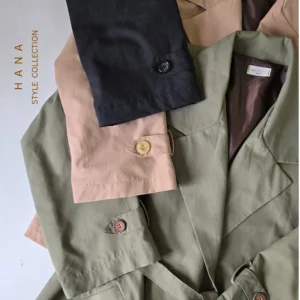 ترنچ‌کت کمردار و آستردار زنانه با حزییات آستین- لباس دخترانه