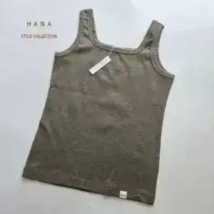 تاپ یقه خشتی فانریپ دخترانه رنگ سبز خاکی مناسب استایل تابستانی - لباس زنانه شیک