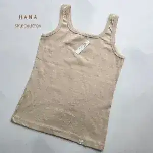 تاپ یقه خشتی فانریپ دخترانه رنگ کرم مناسب استایل تابستانی - لباس زنانه شیک