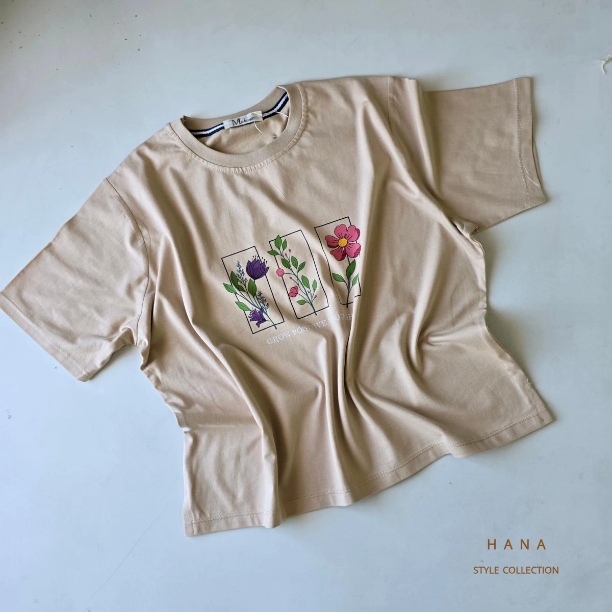 تیشرت کراپ دخترانه flower رنگ کرم مناسب استایل مینیمال- لباس دخترانه
