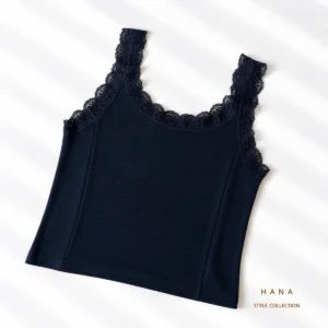کراپ تاپ یقه توری دخترانه رنگ سورمه ای مناسب استایل مینیمال